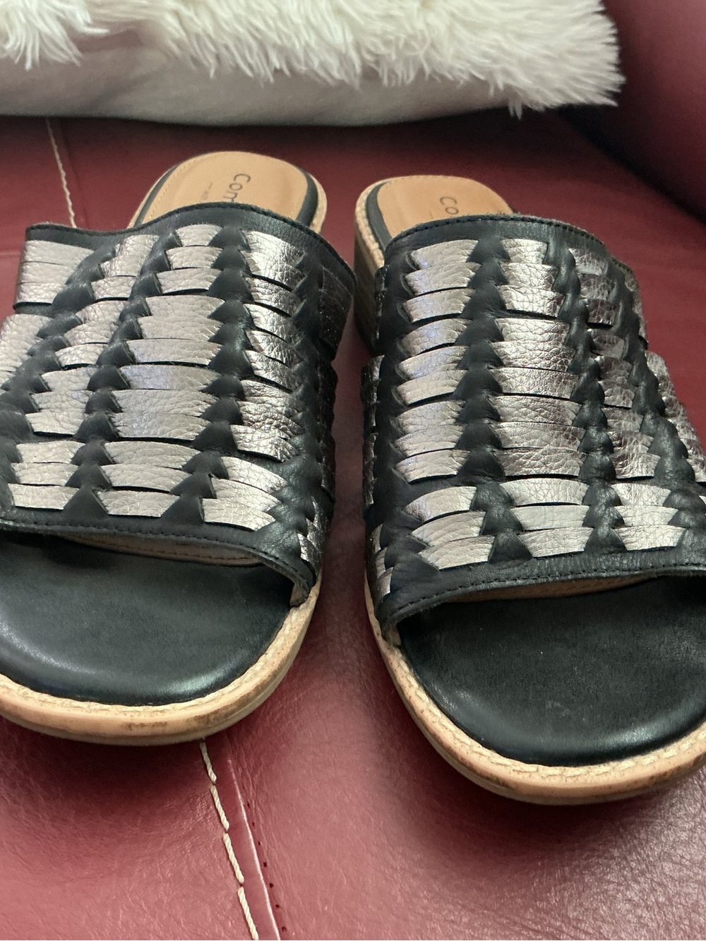 Womens Comfortiva Brileigh Leather Woven Slide Sandals Size 9